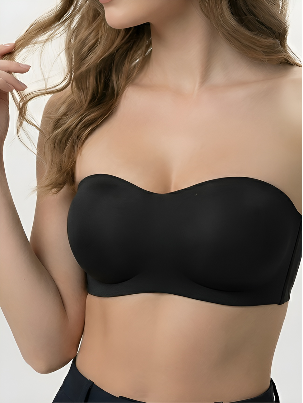 Black strapless push-up bra for women with seamless padded cups